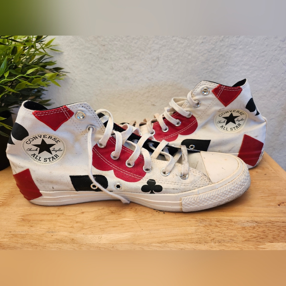 CONVERSE CONVERSE CHUCK TAYLOR ALL-STAR HI QUEEN OF HEARTS MENS 11.5/WOMENS 13.5